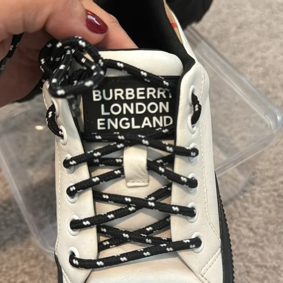Kids Burberry Sneakers Size 34EU 100% Authentic UNISEX